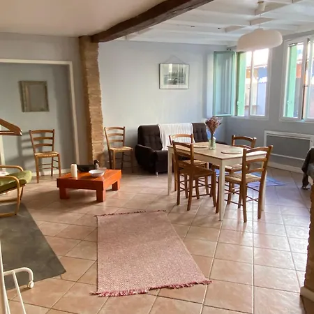 3 Pieces Rdc Plein Centre Apartment Marciac
