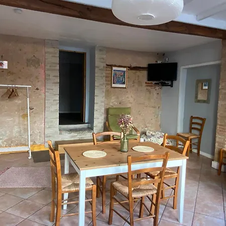 3 Pieces Rdc Plein Centre Apartment *
