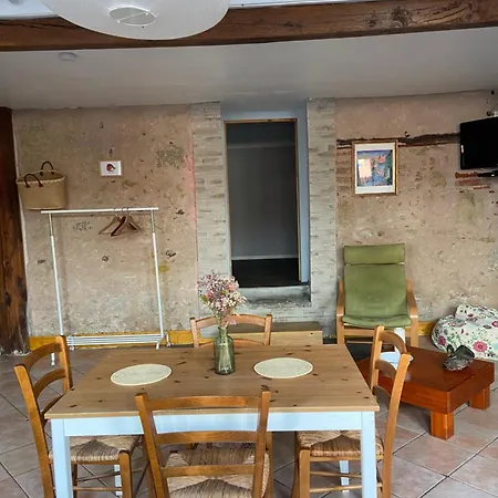 3 Pieces Rdc Plein Centre * Marciac