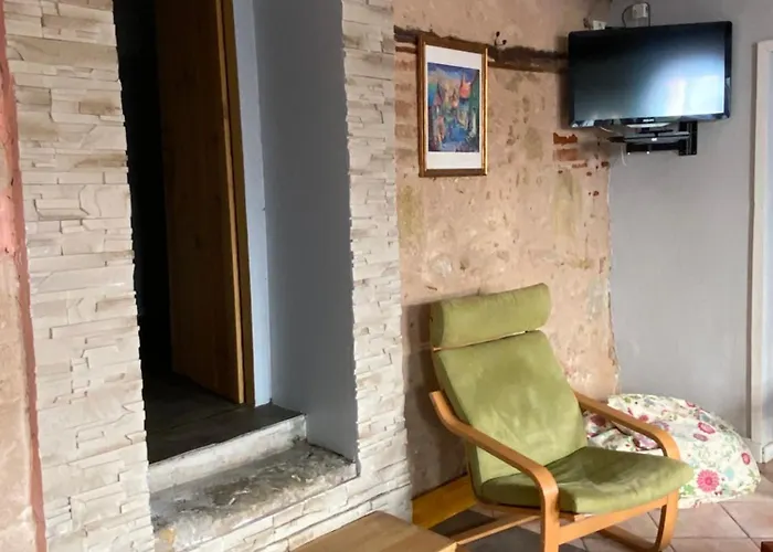 Apartment 3 Pieces Rdc Plein Centre *